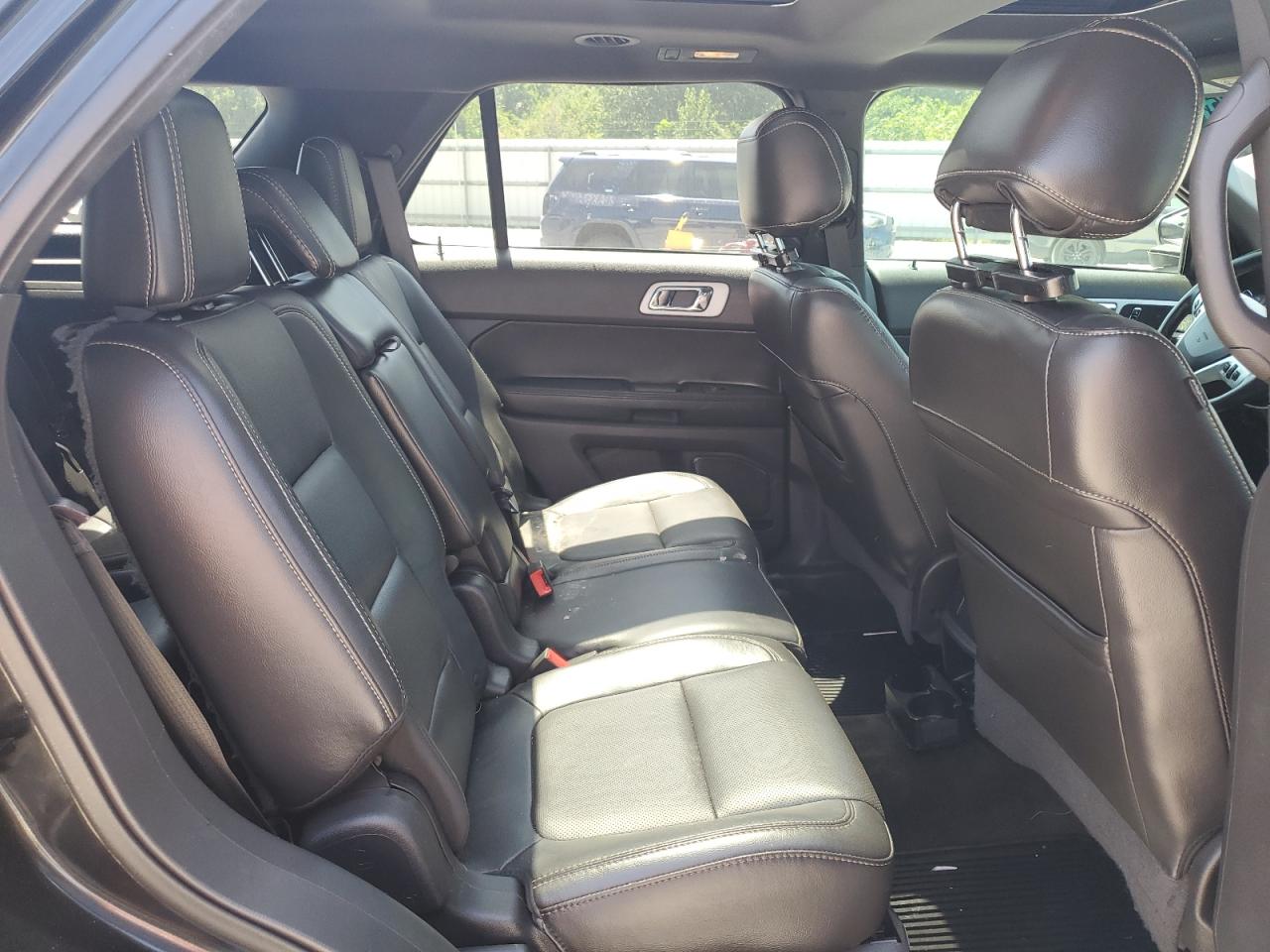 Ford Explorer Sport