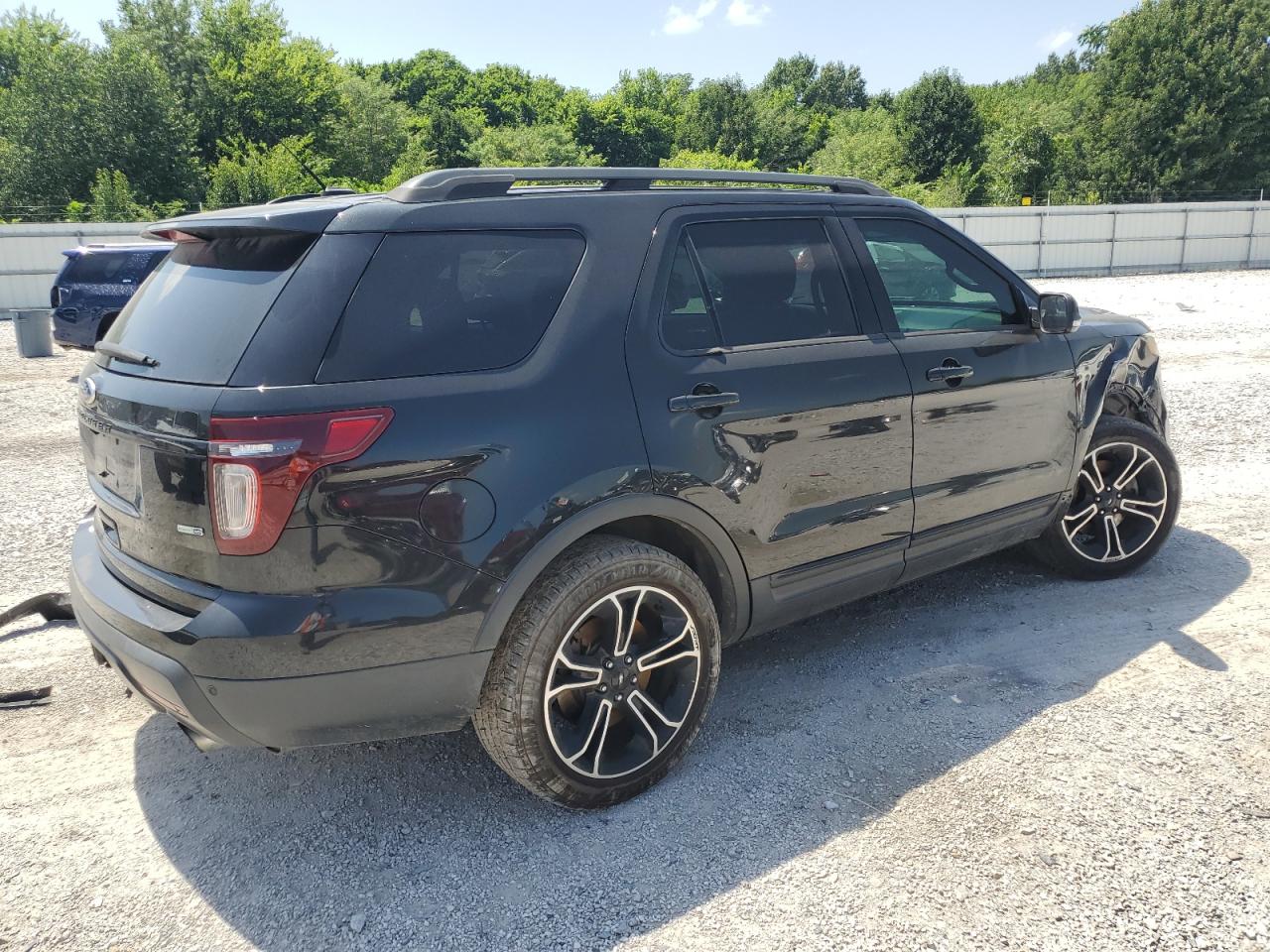 Ford Explorer Sport