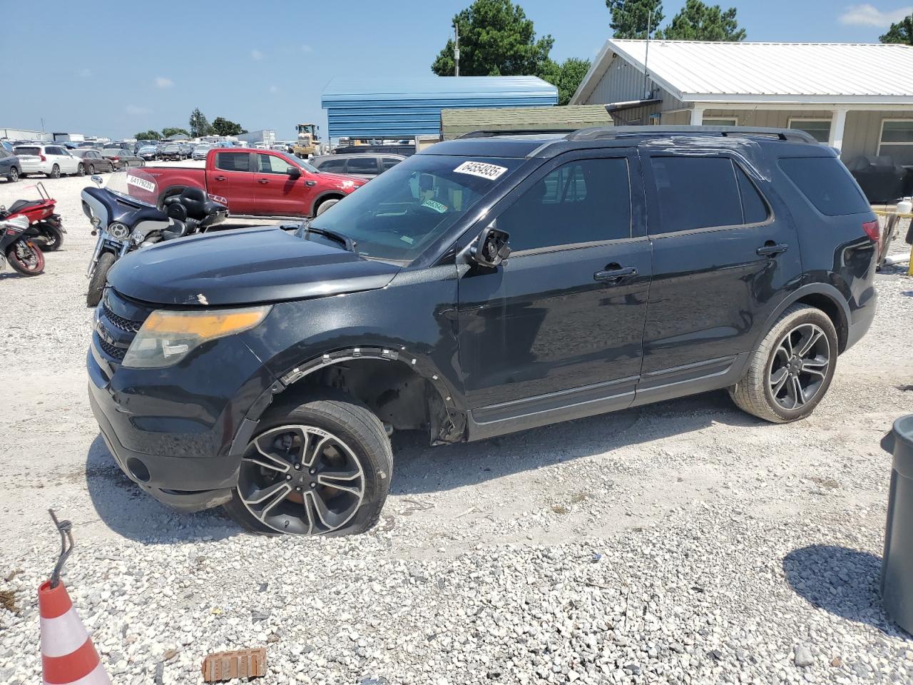 Salvage Ford Explorer Image