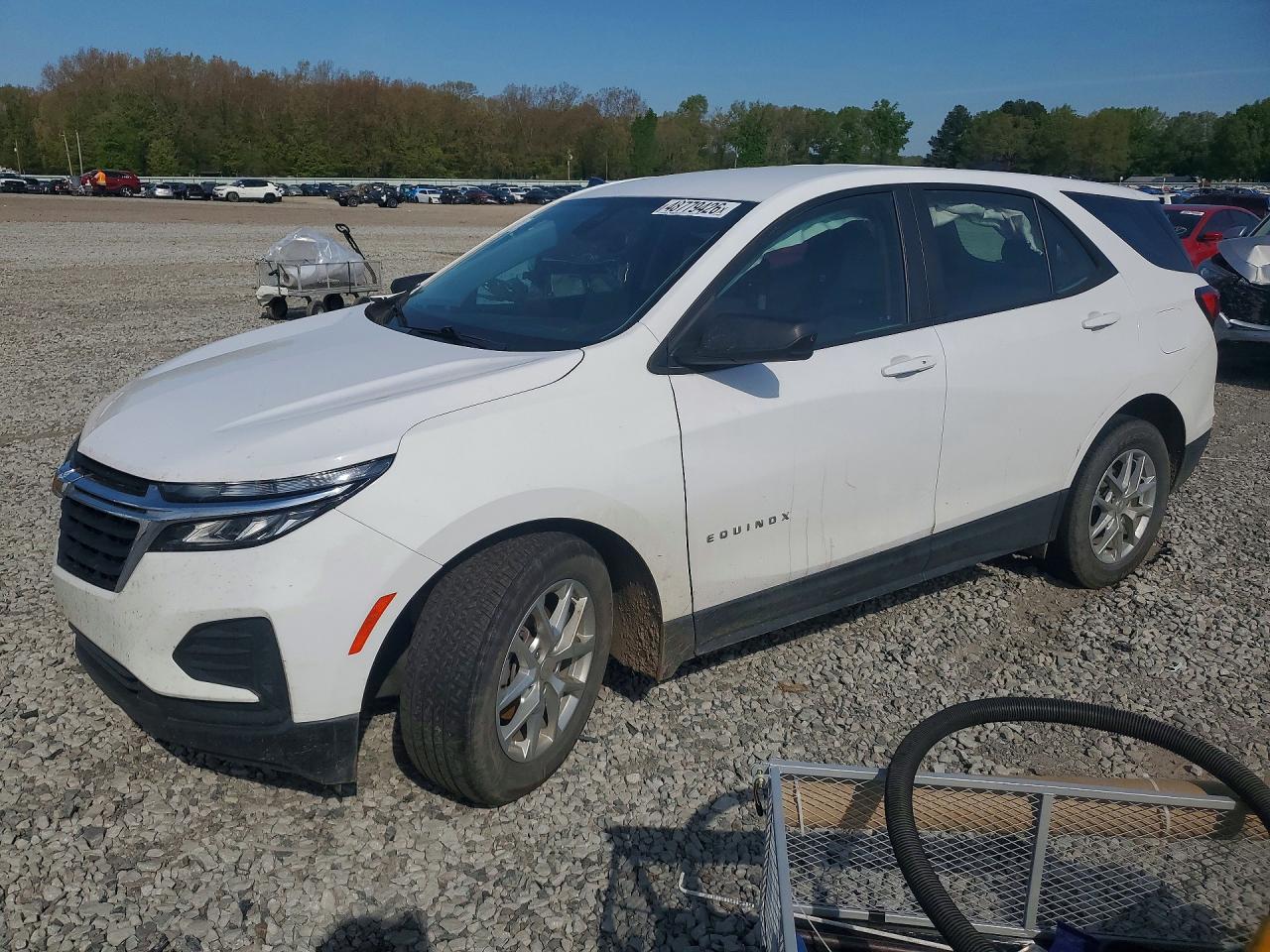Salvage Chevrolet Equinox Image