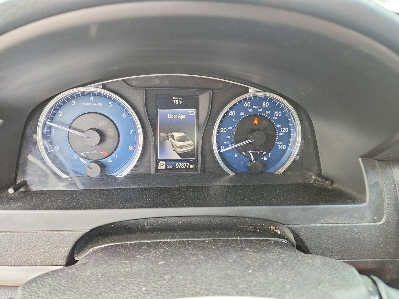 Toyota Camry Le