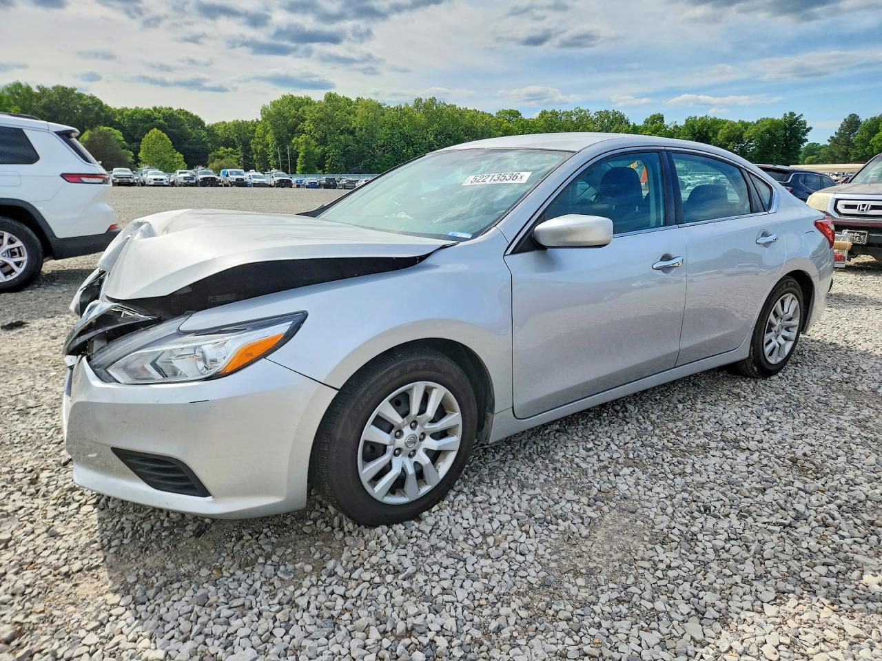 Salvage Nissan Altima Image