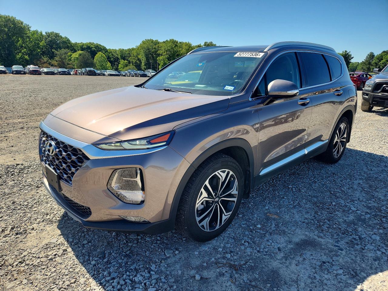 Salvage Hyundai SANTA FE Image
