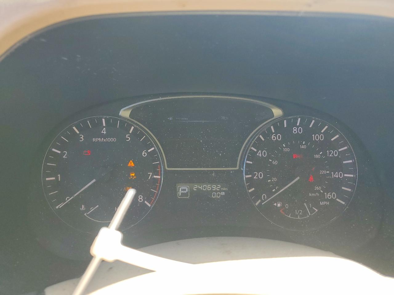 Nissan Pathfinder S