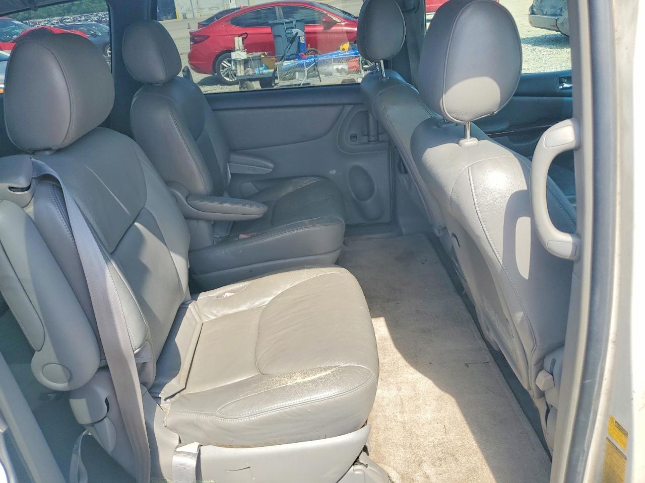 Toyota Sienna Xle 7 Passenger
