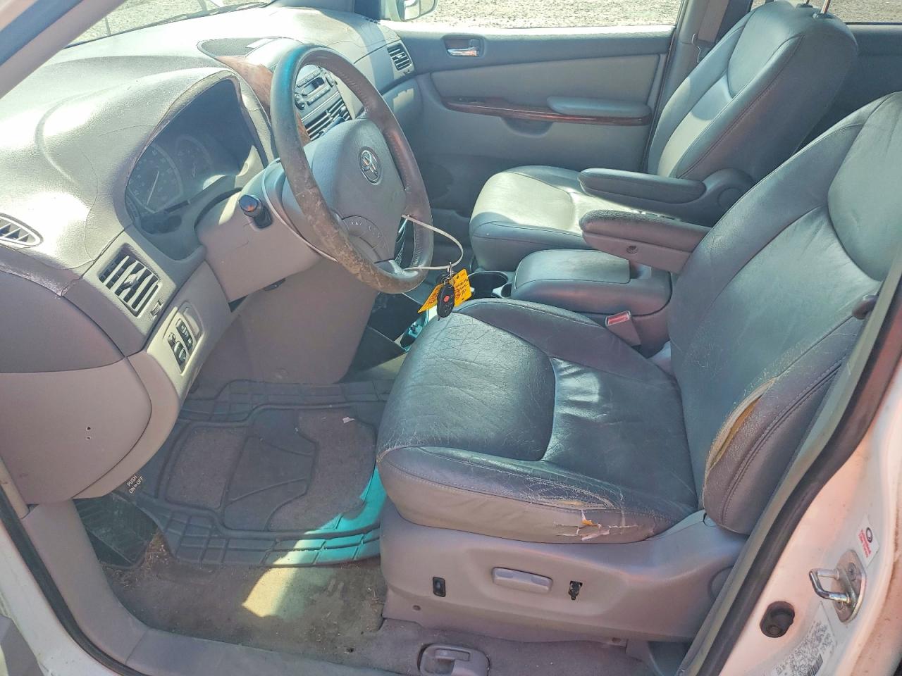 Toyota Sienna Xle 7 Passenger