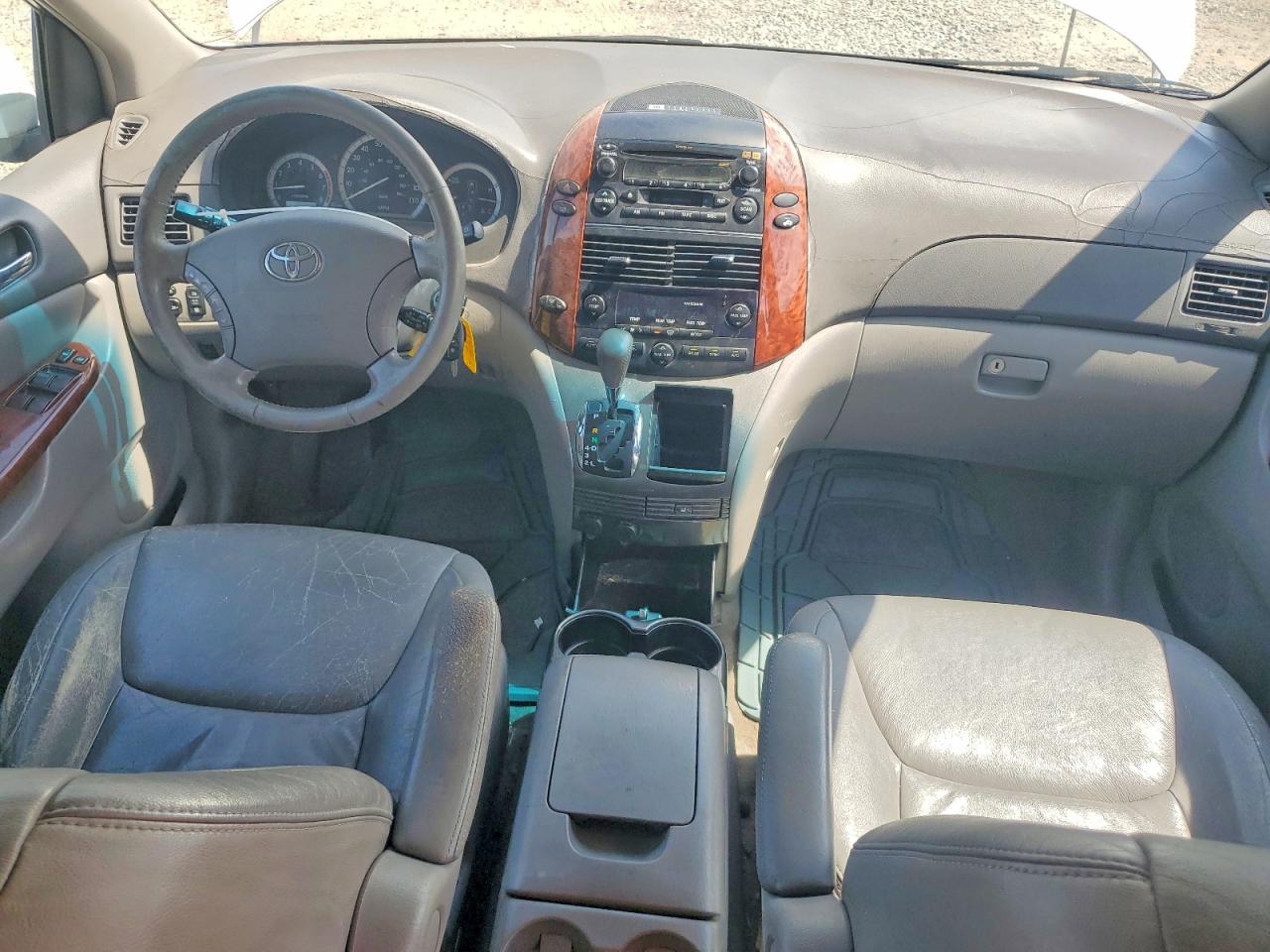 Toyota Sienna Xle 7 Passenger