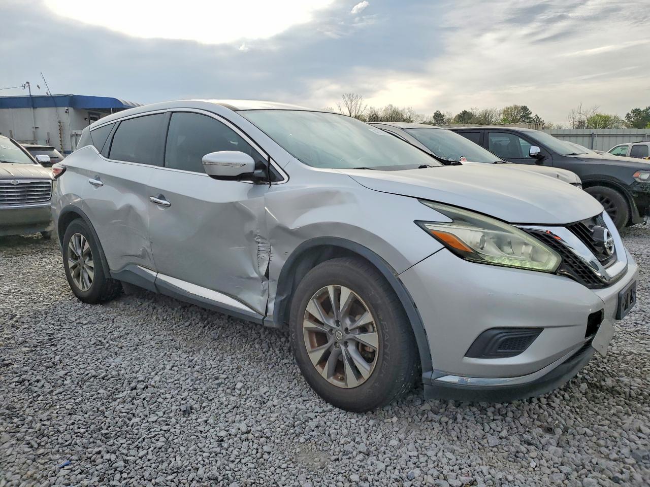 Nissan Murano S