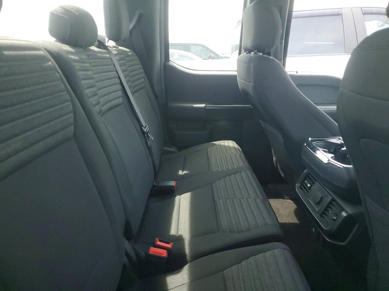 Ford F-150 Super Cab