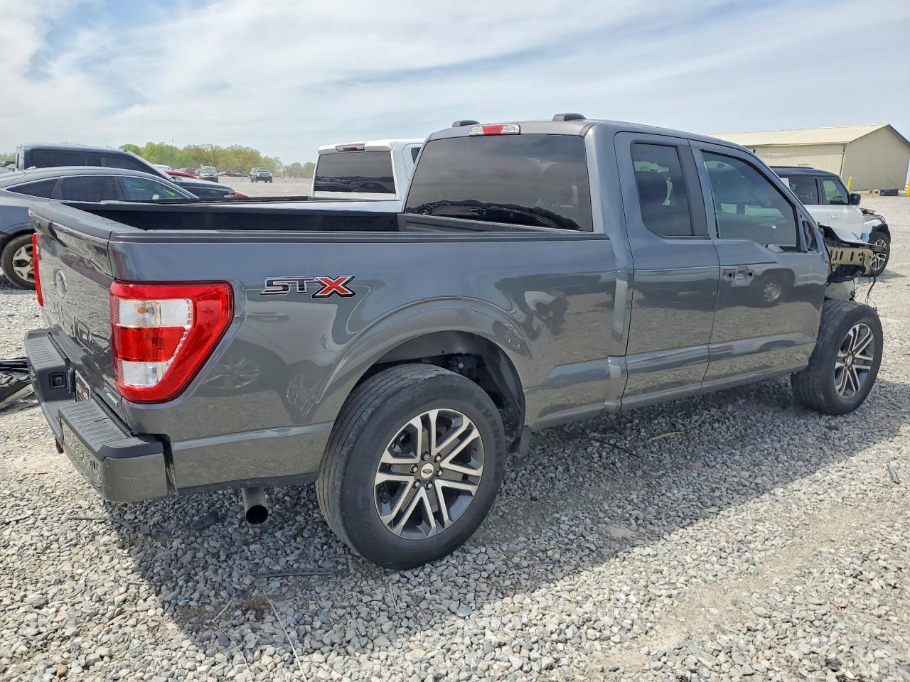 Ford F-150 Super Cab