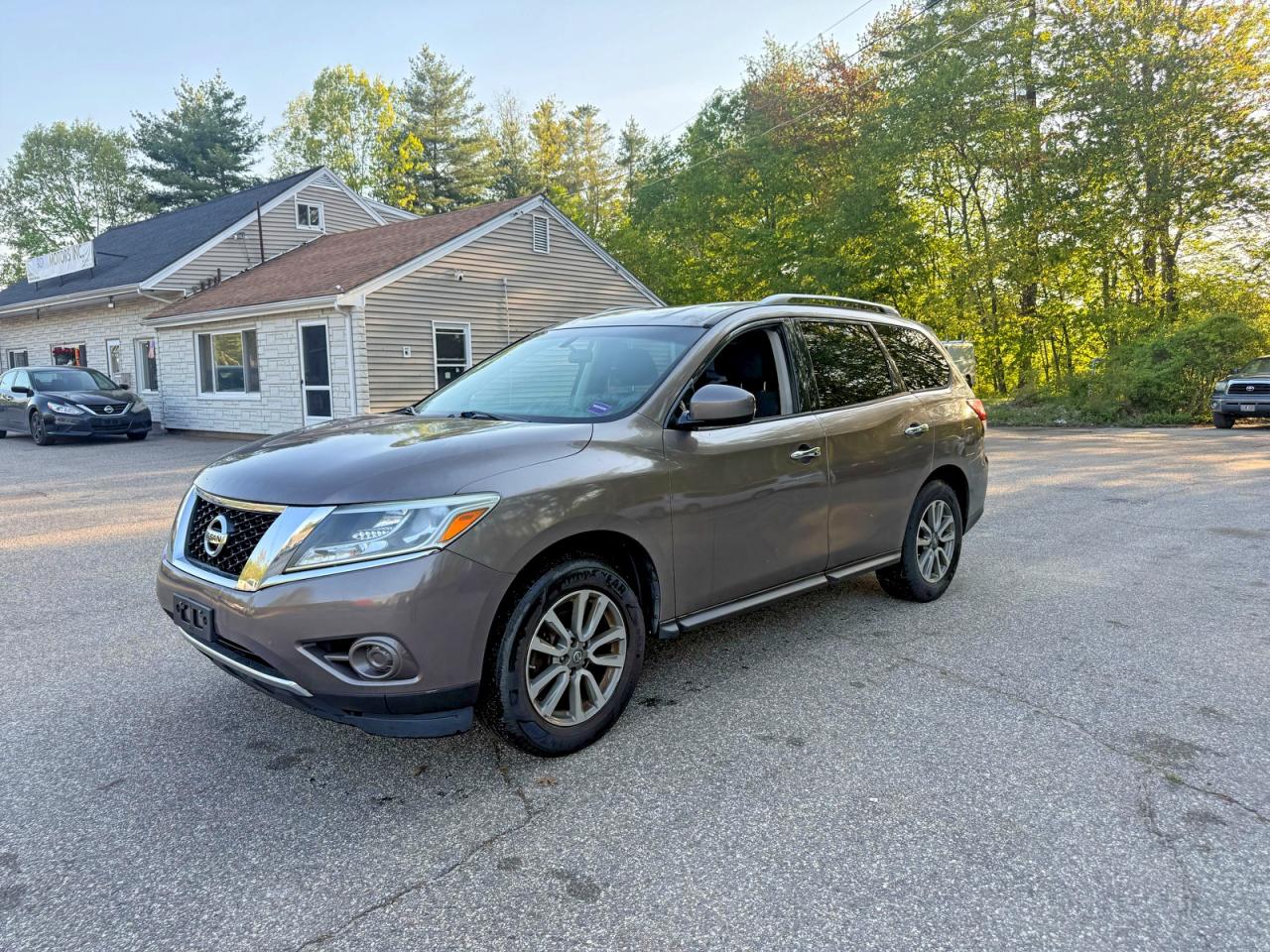 Nissan Pathfinder S