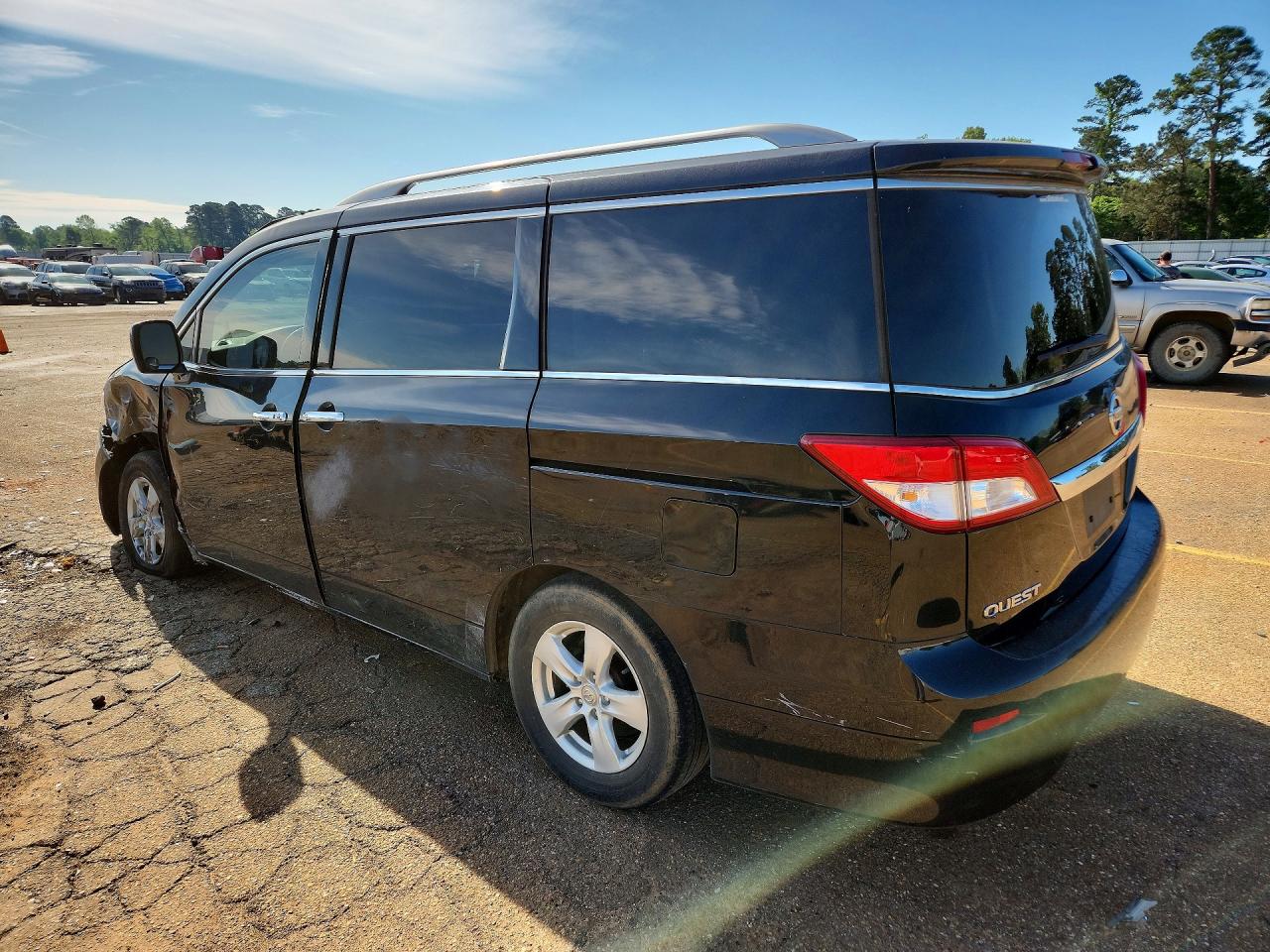 Nissan Quest Sv