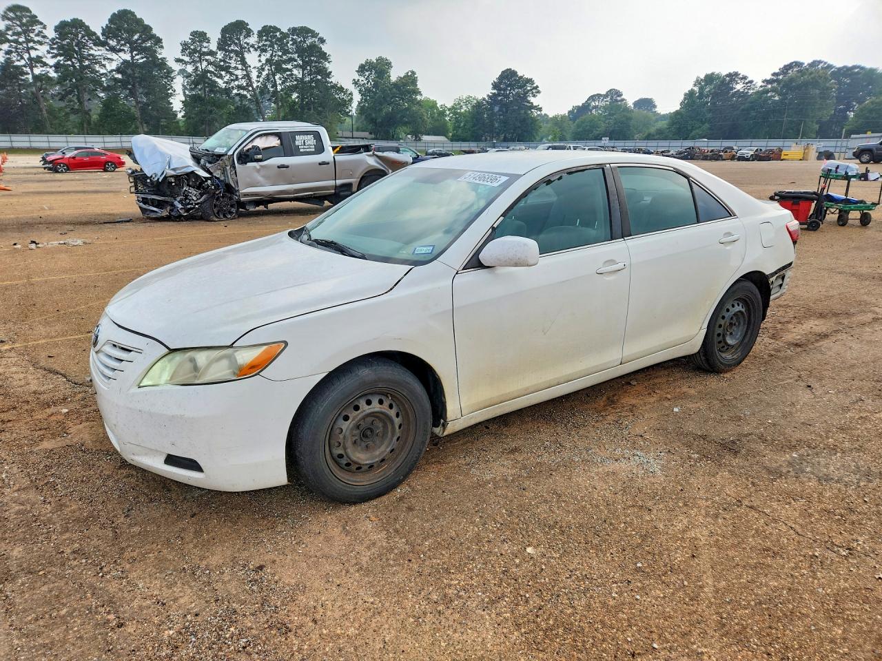 Salvage Toyota Camry Image