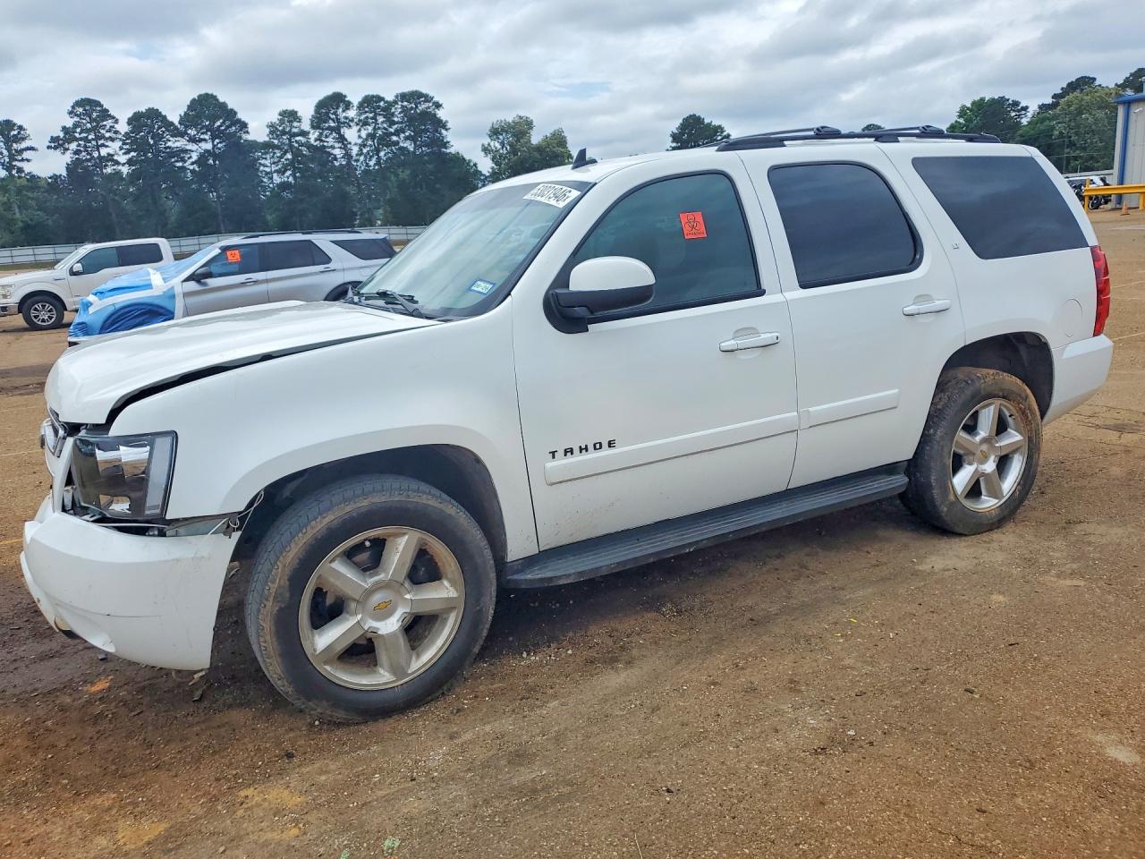 Salvage Chevrolet Tahoe Image