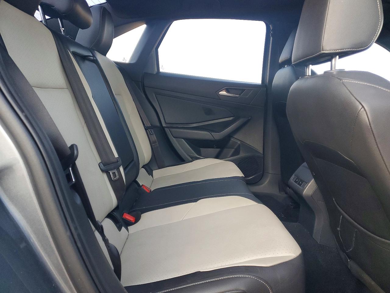 Volkswagen Jetta S