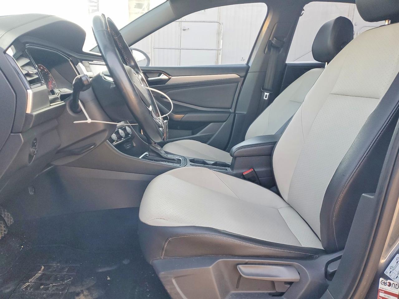 Volkswagen Jetta S
