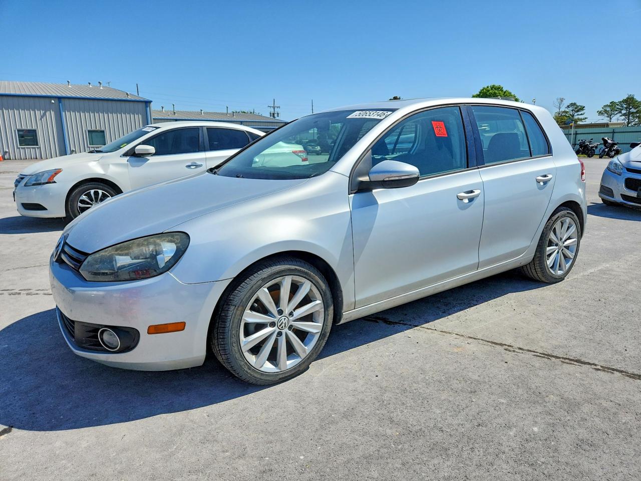 Salvage Volkswagen Golf Image