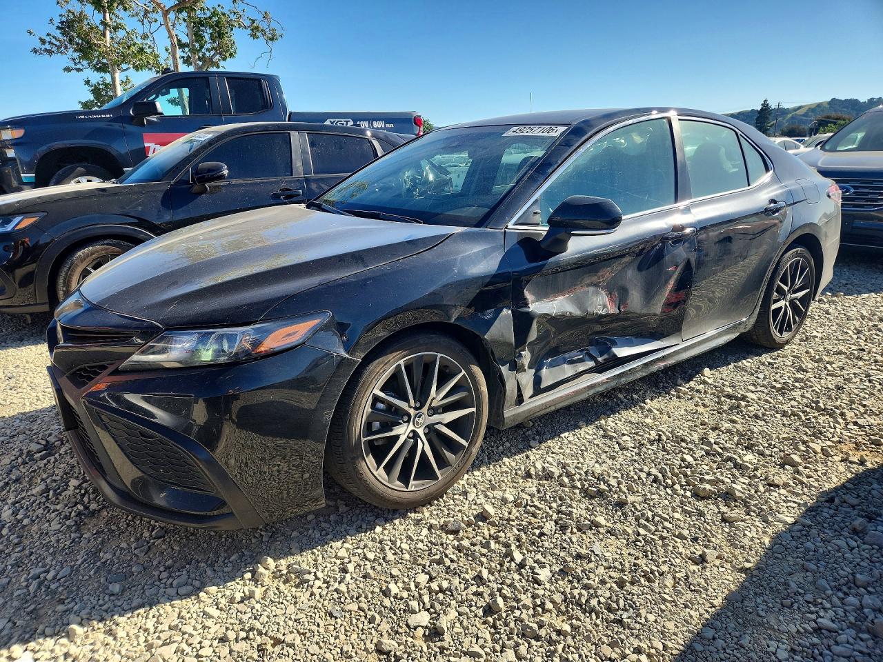 Salvage Toyota Camry Image