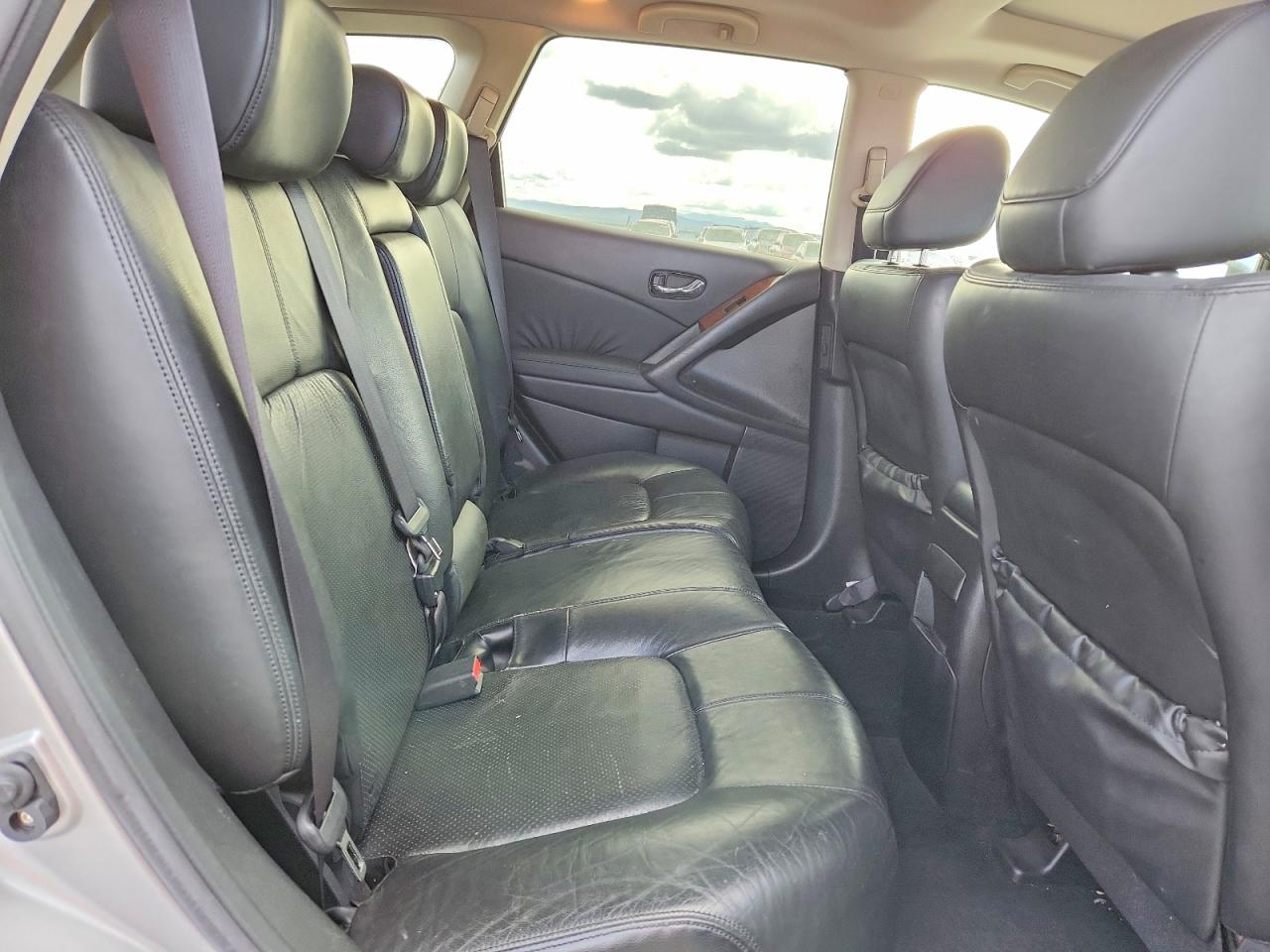 Nissan Murano S