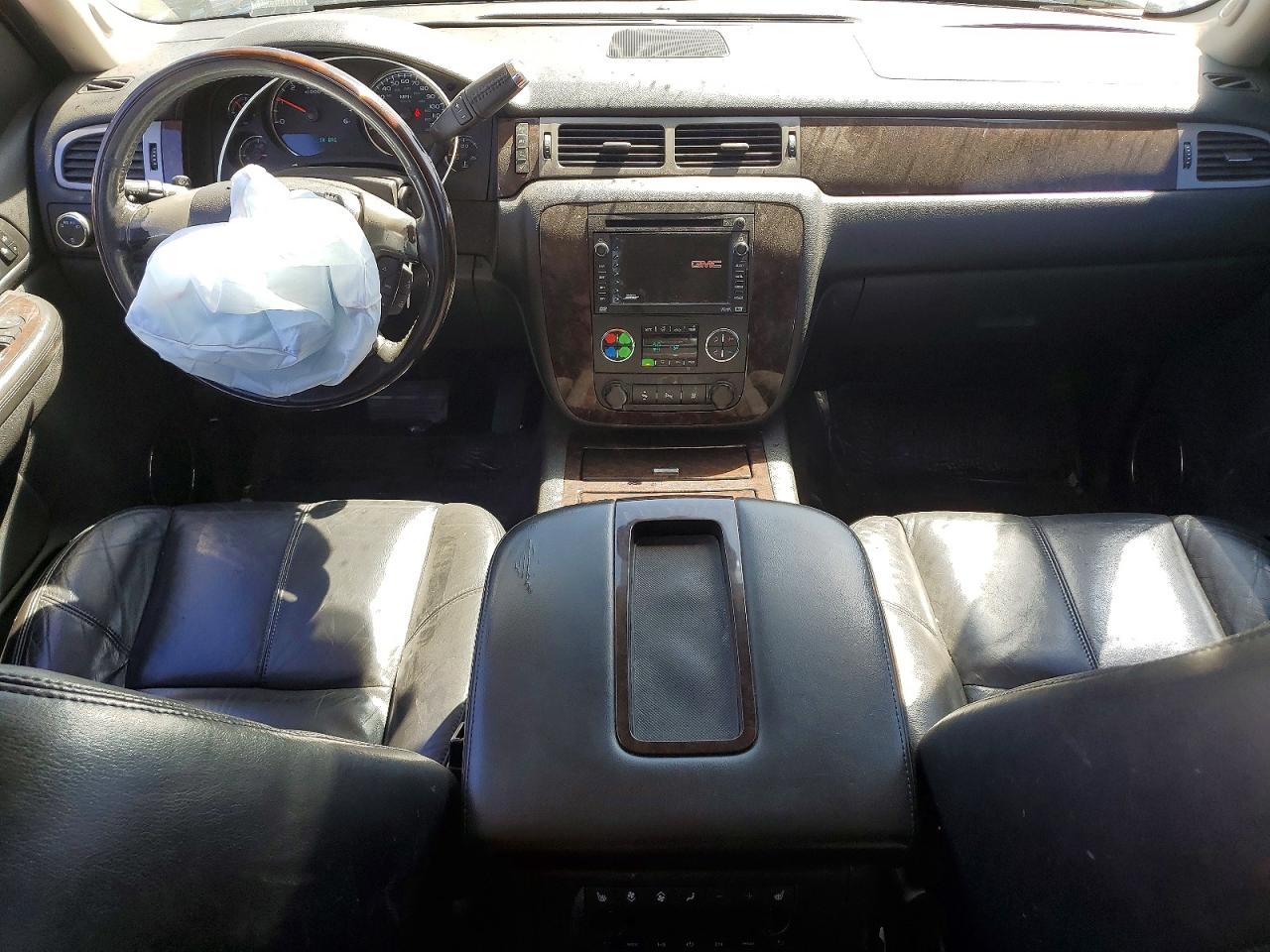 GMC Yukon Denali