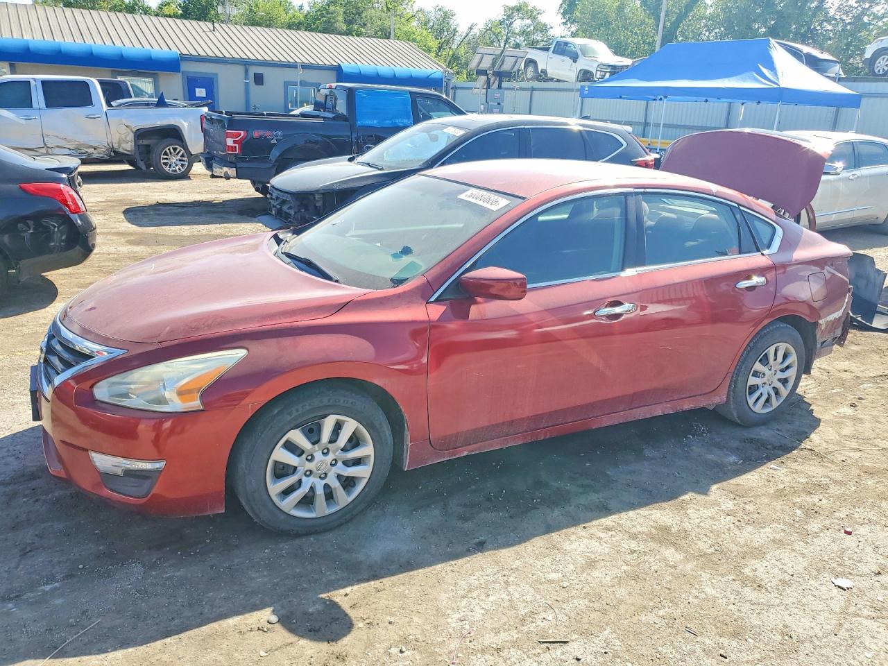Salvage Nissan Altima Image