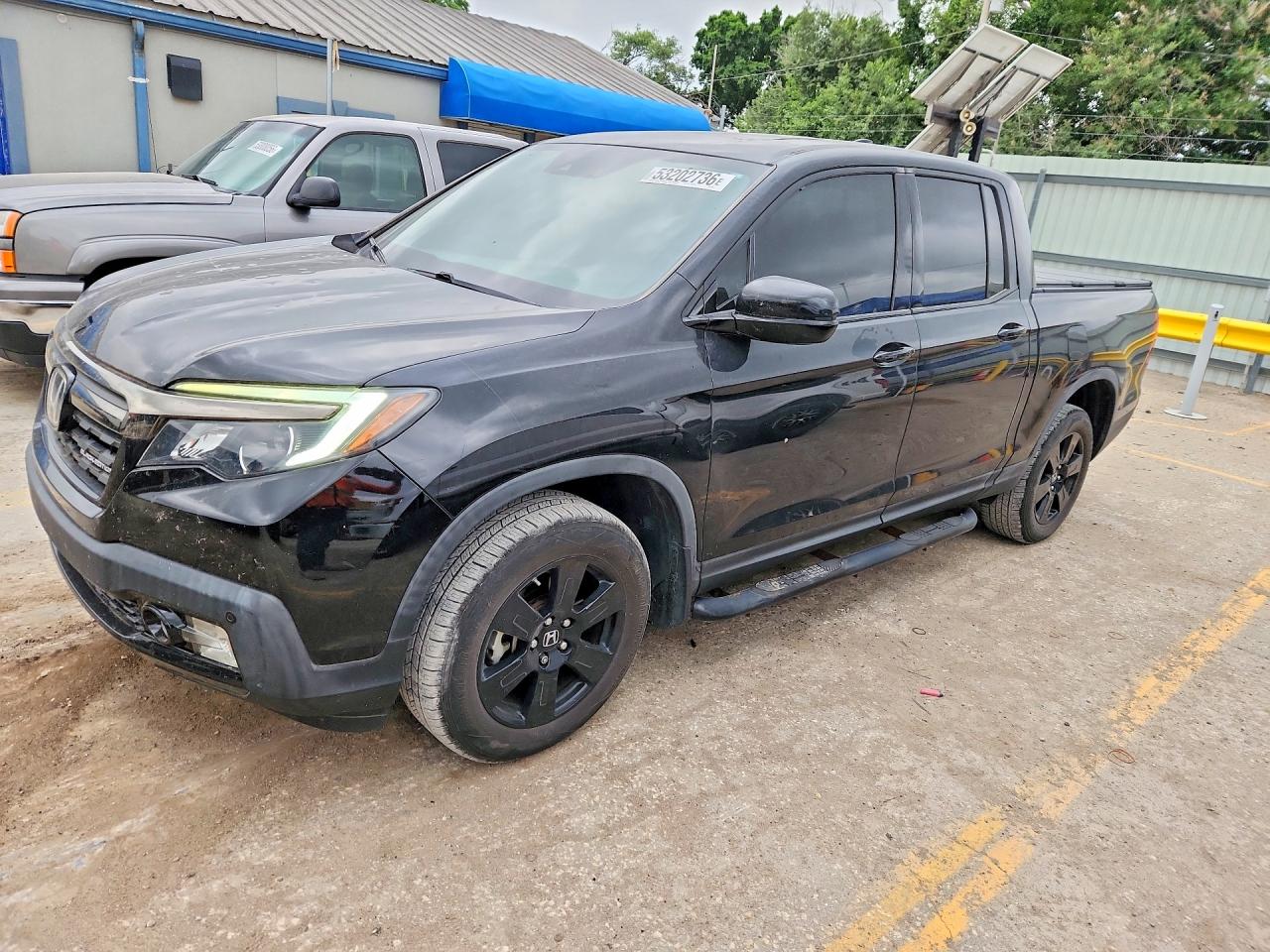 Salvage Honda Ridgeline Image