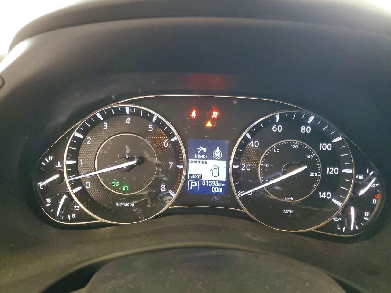 Nissan Armada Sv