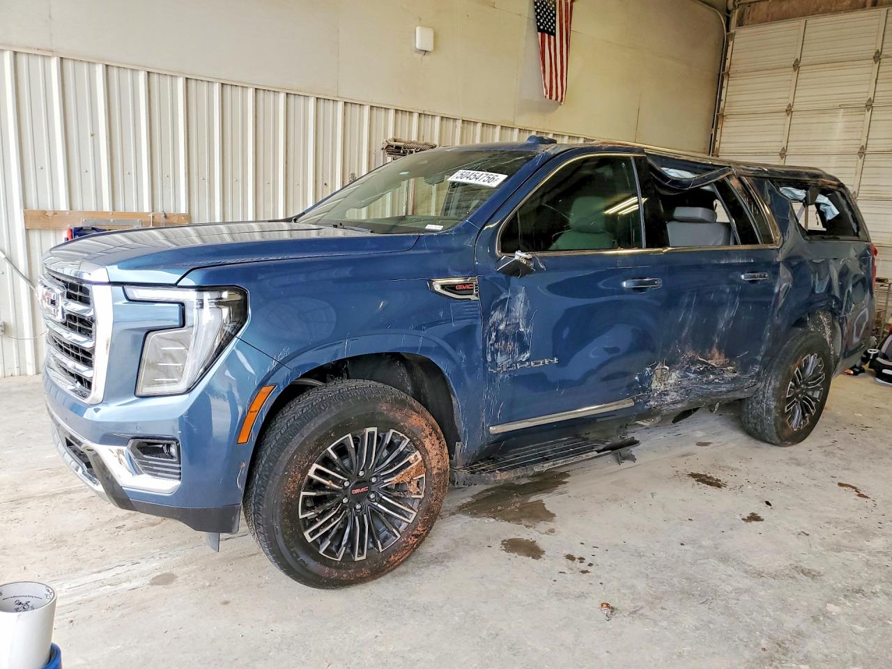 Salvage GMC Yukon Image