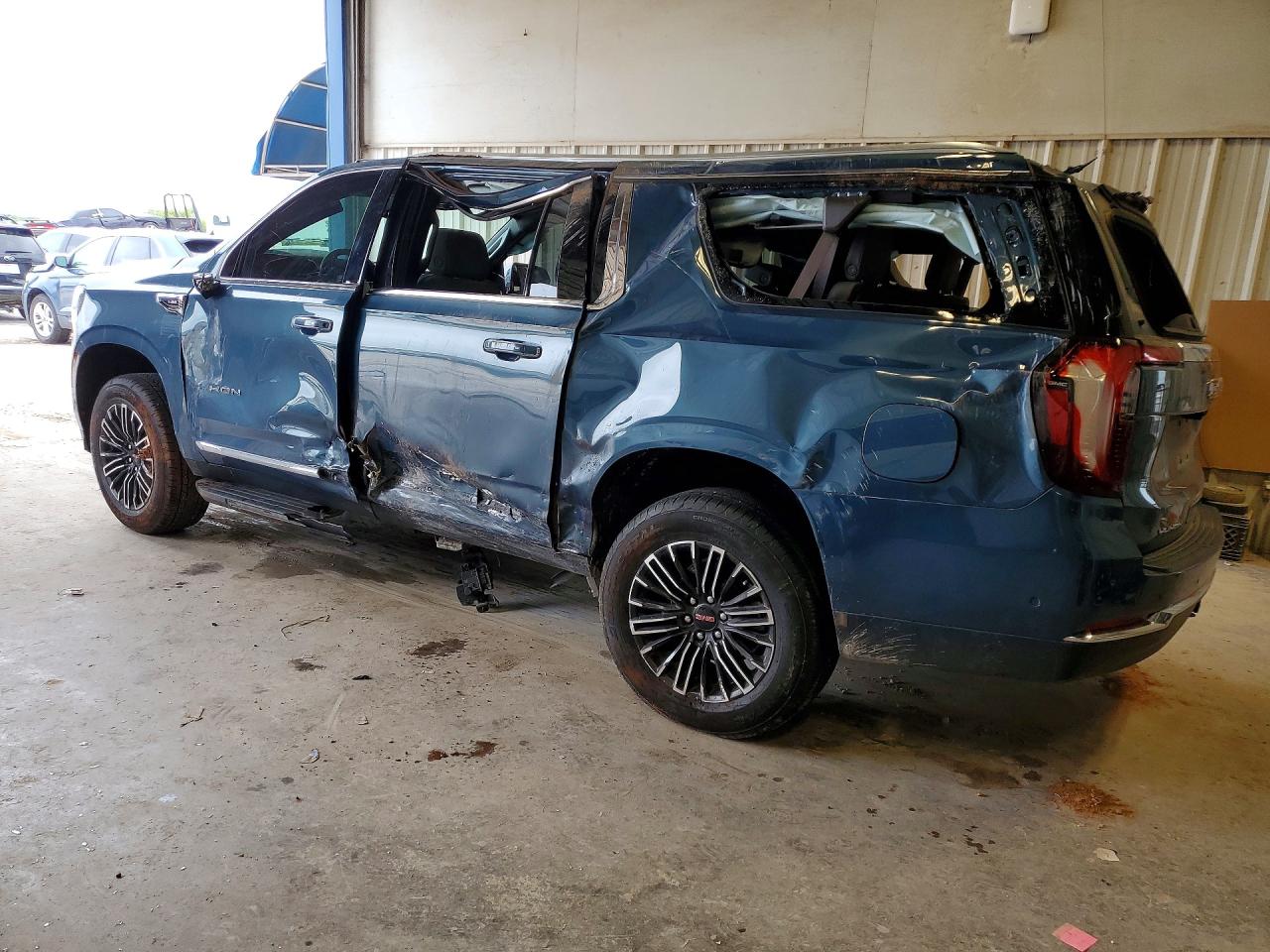 GMC Yukon Elevation
