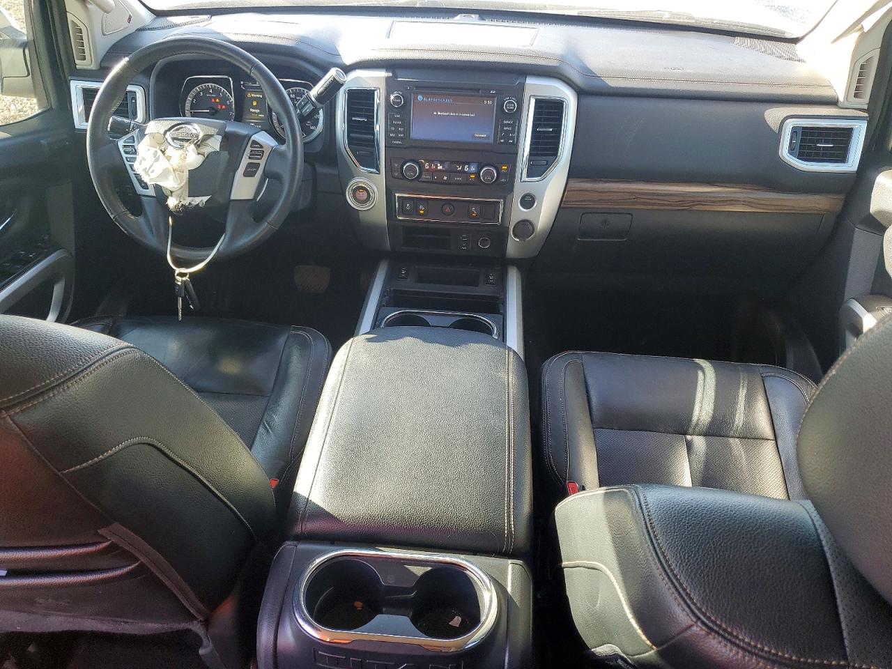 Nissan Titan Sl