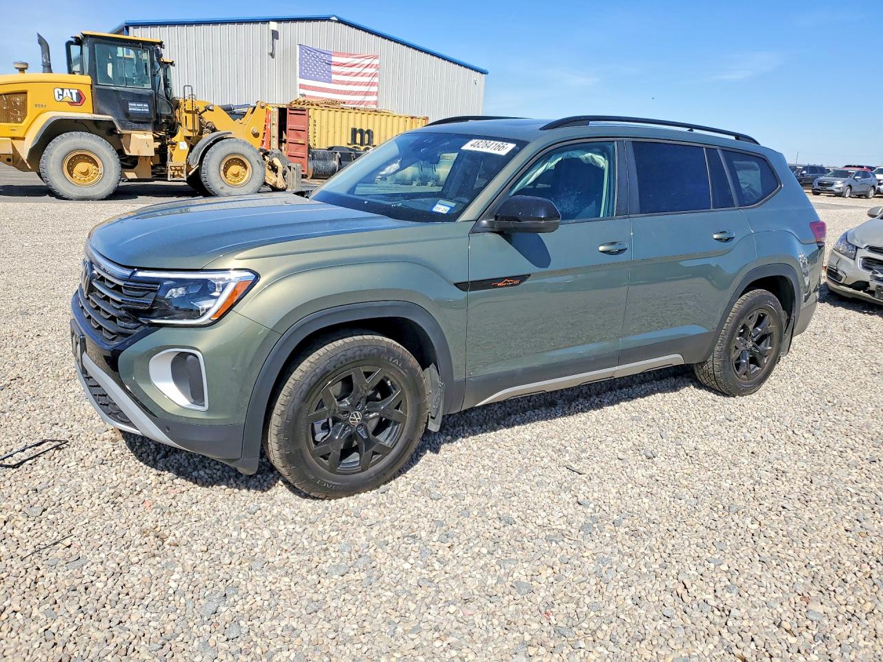 Salvage Volkswagen Atlas Image