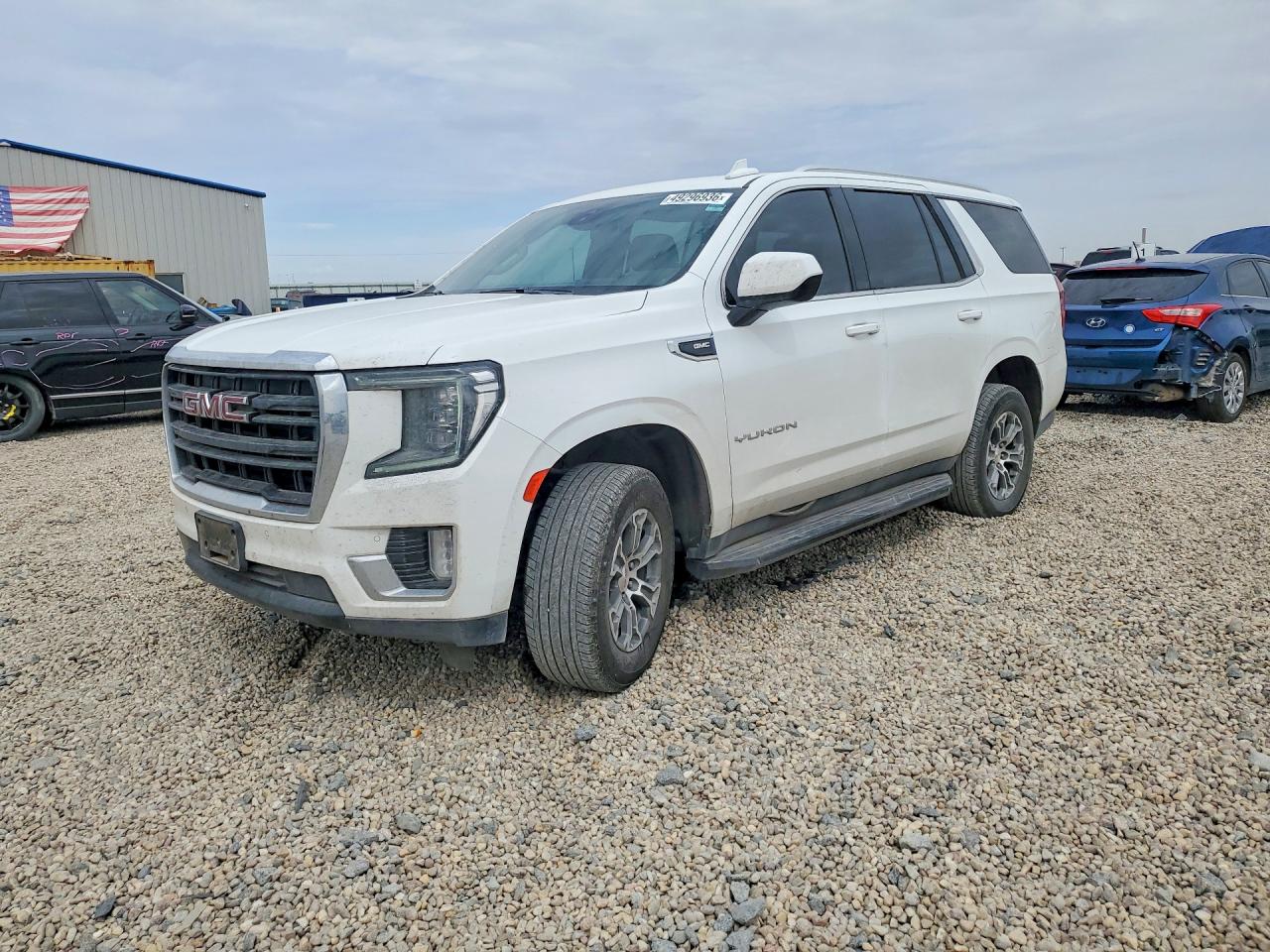 Salvage GMC Yukon Image
