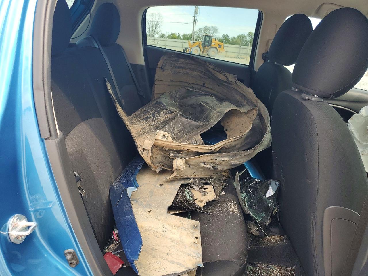 Mitsubishi Mirage Es