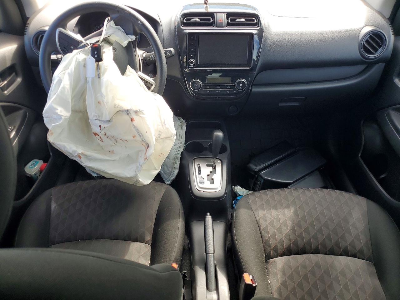 Mitsubishi Mirage Es