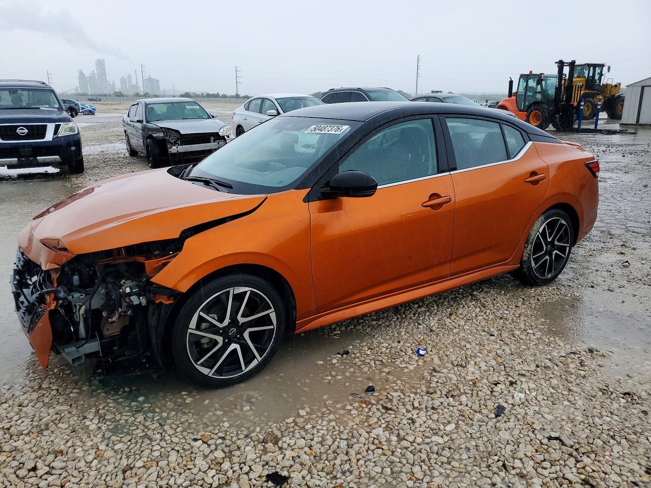 Salvage Nissan Sentra Image