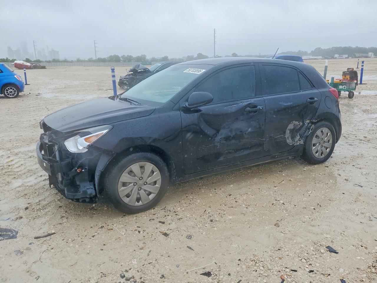 Salvage Kia Rio Image