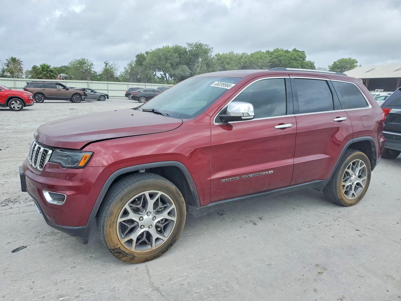 Salvage Jeep Grand Cherokee Image