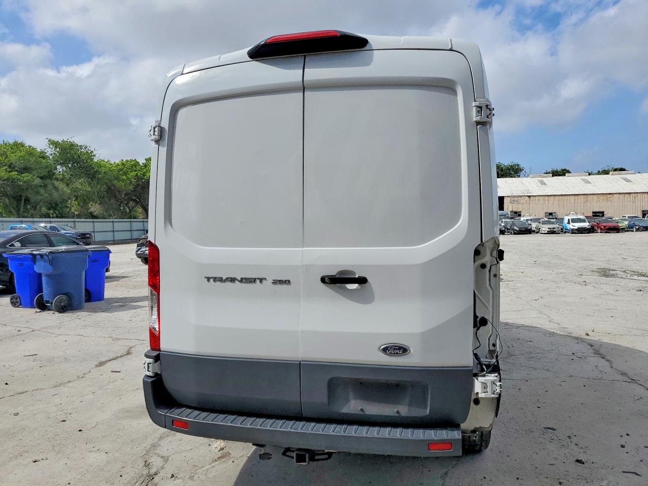 Ford Transit T-250