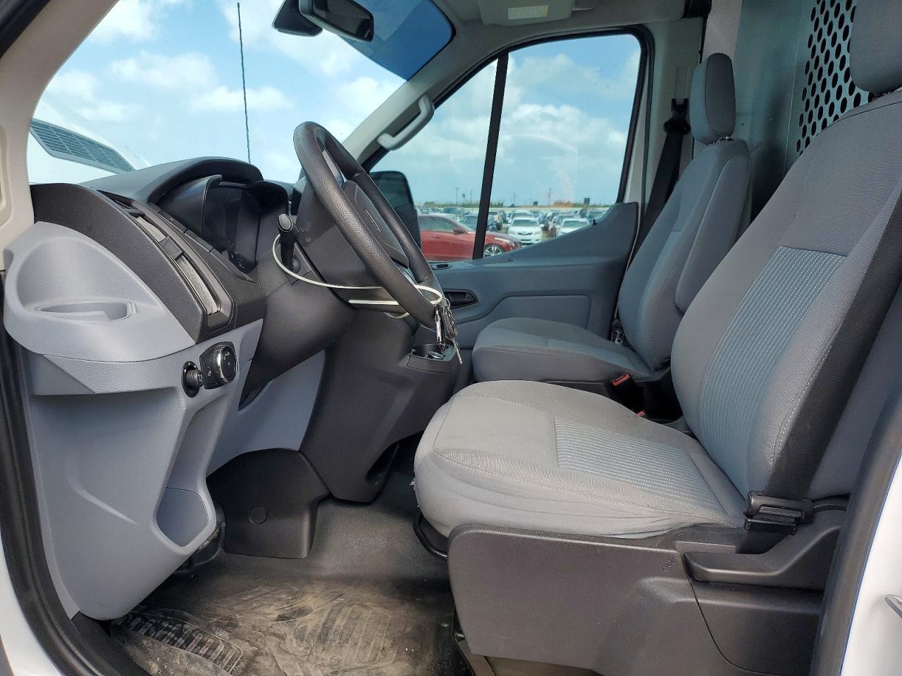 Ford Transit T-250
