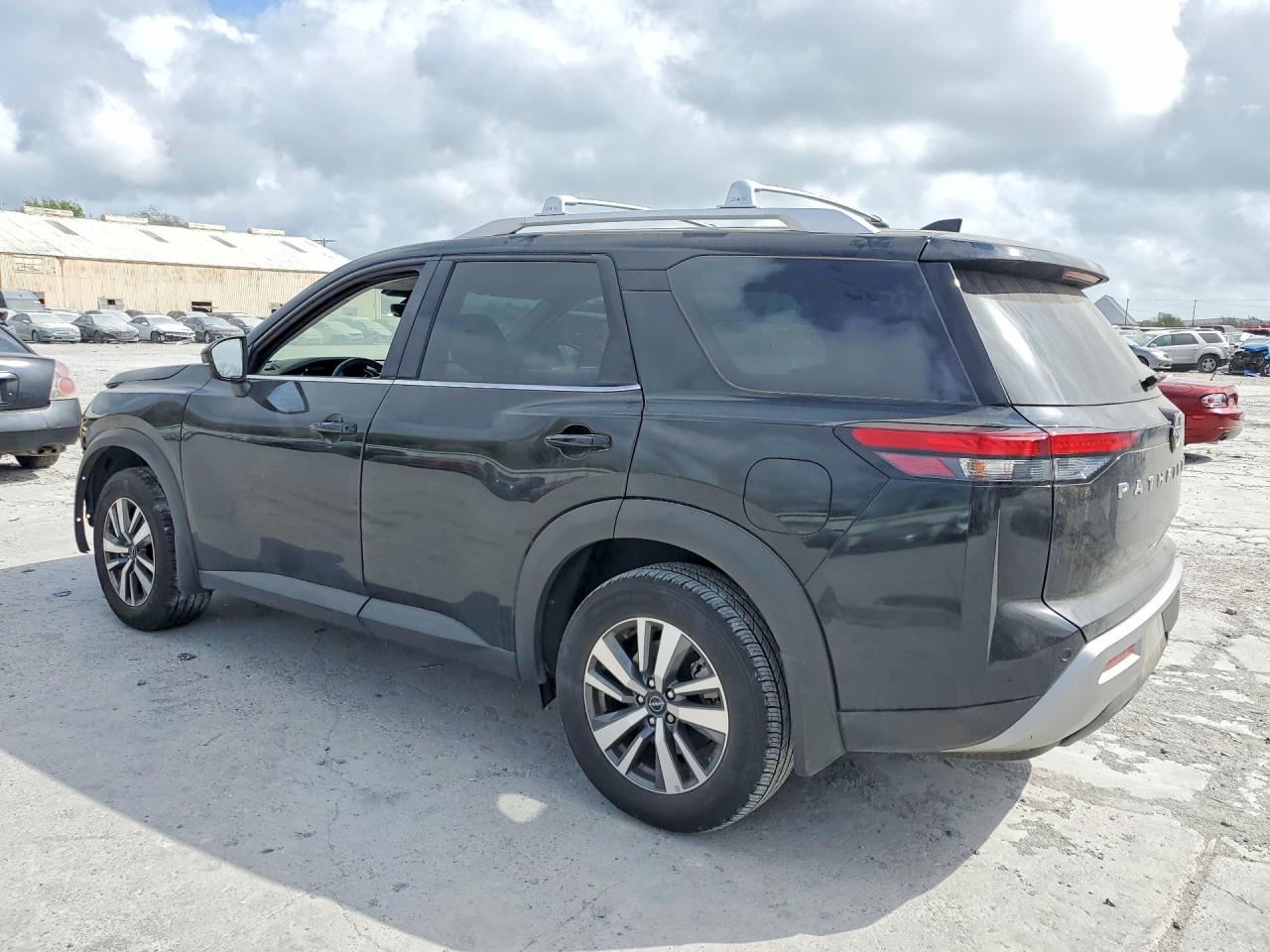 Nissan Pathfinder Sl