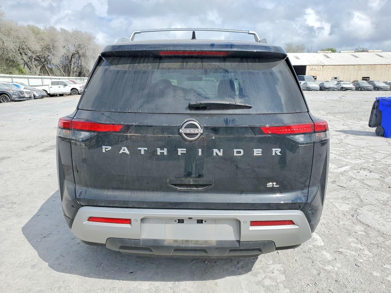 Nissan Pathfinder Sl