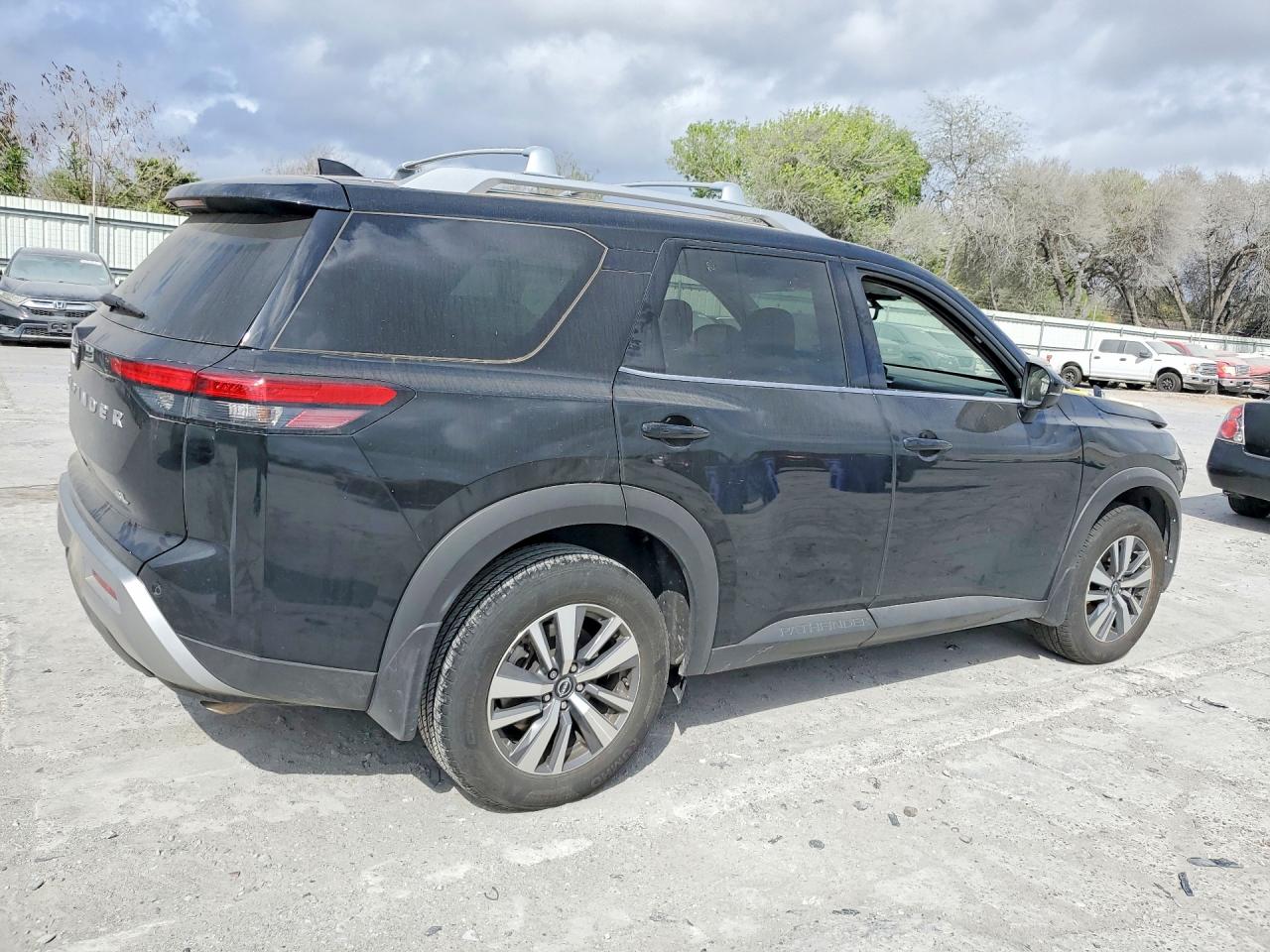 Nissan Pathfinder Sl