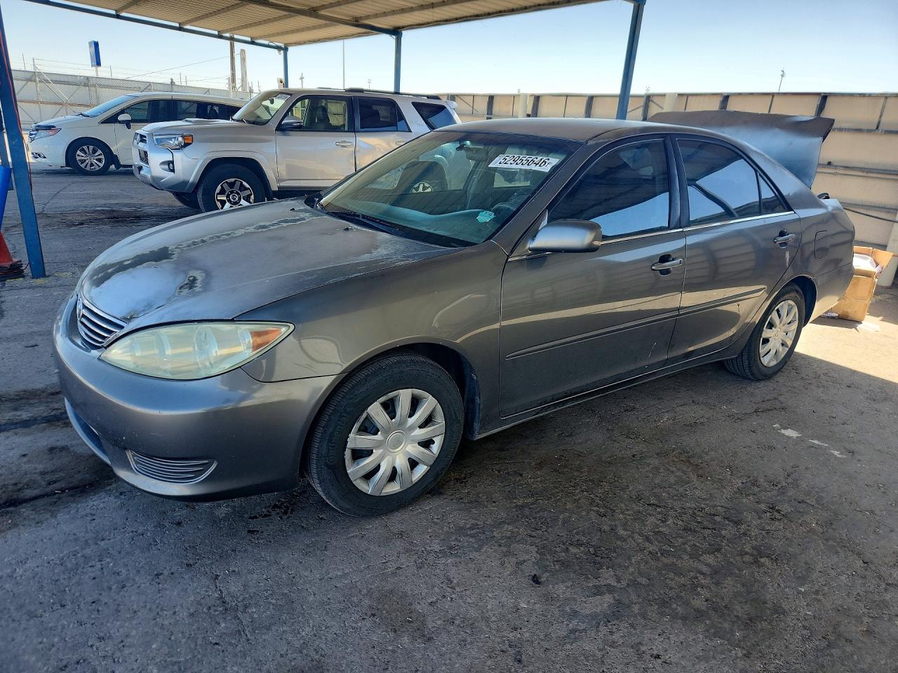 Salvage Toyota Camry Image