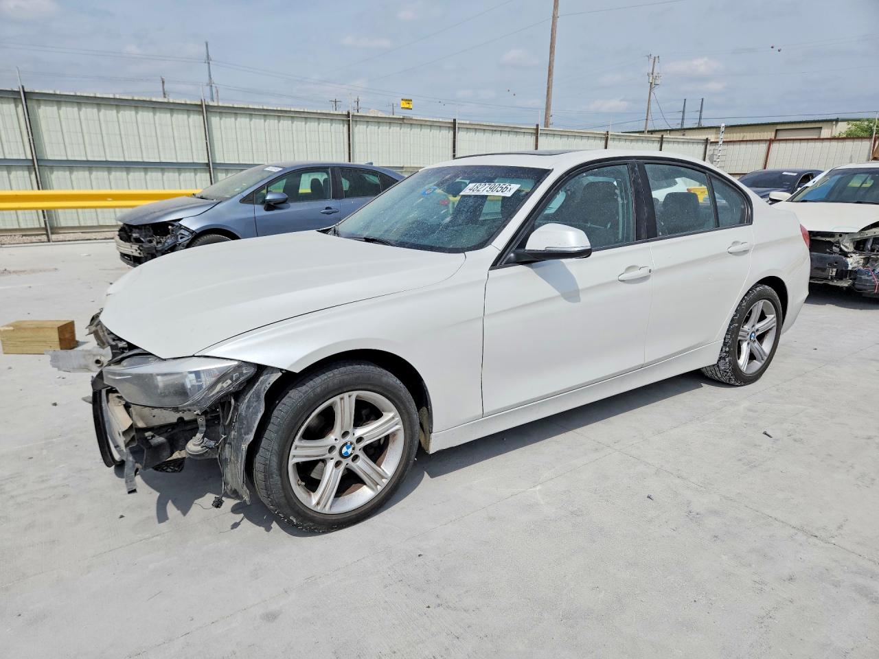 Salvage BMW 3 Series Image