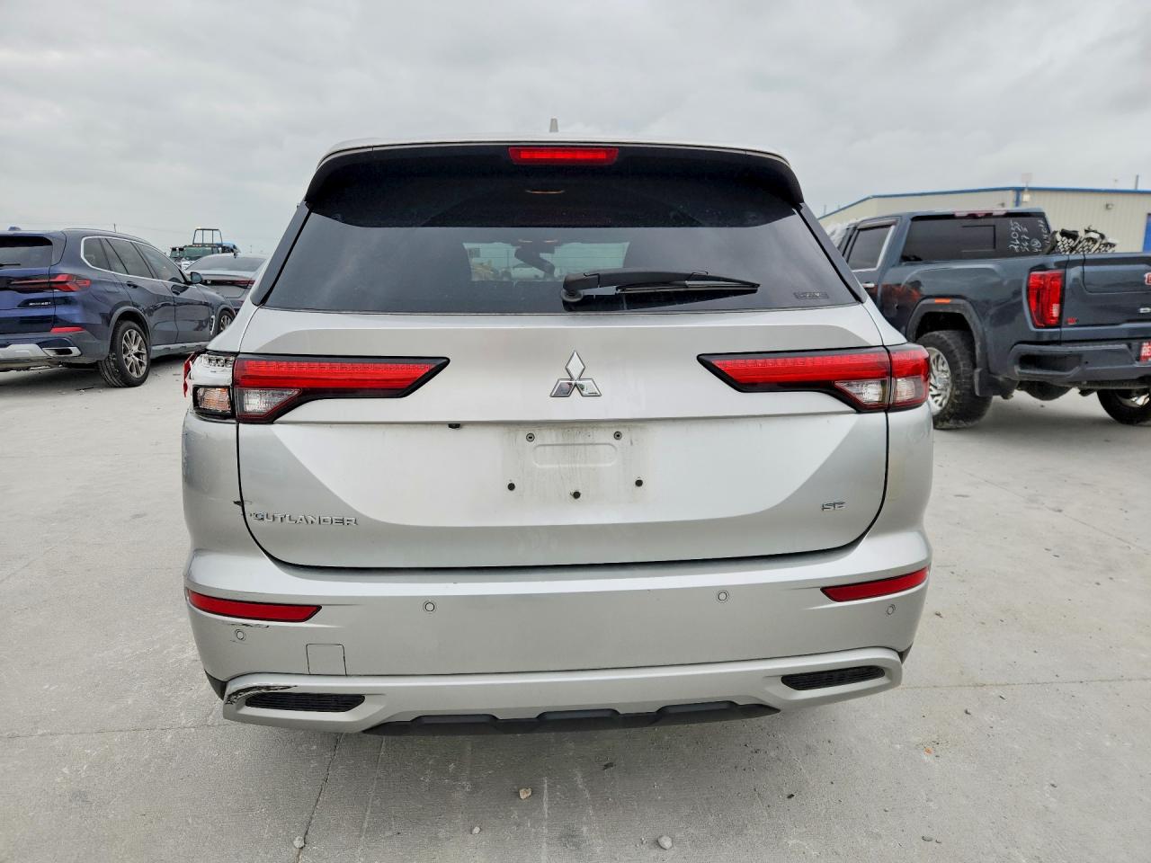 Mitsubishi Outlander Se