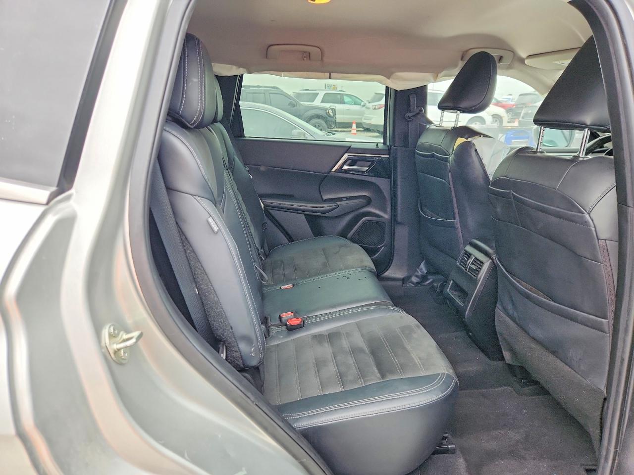 Mitsubishi Outlander Se