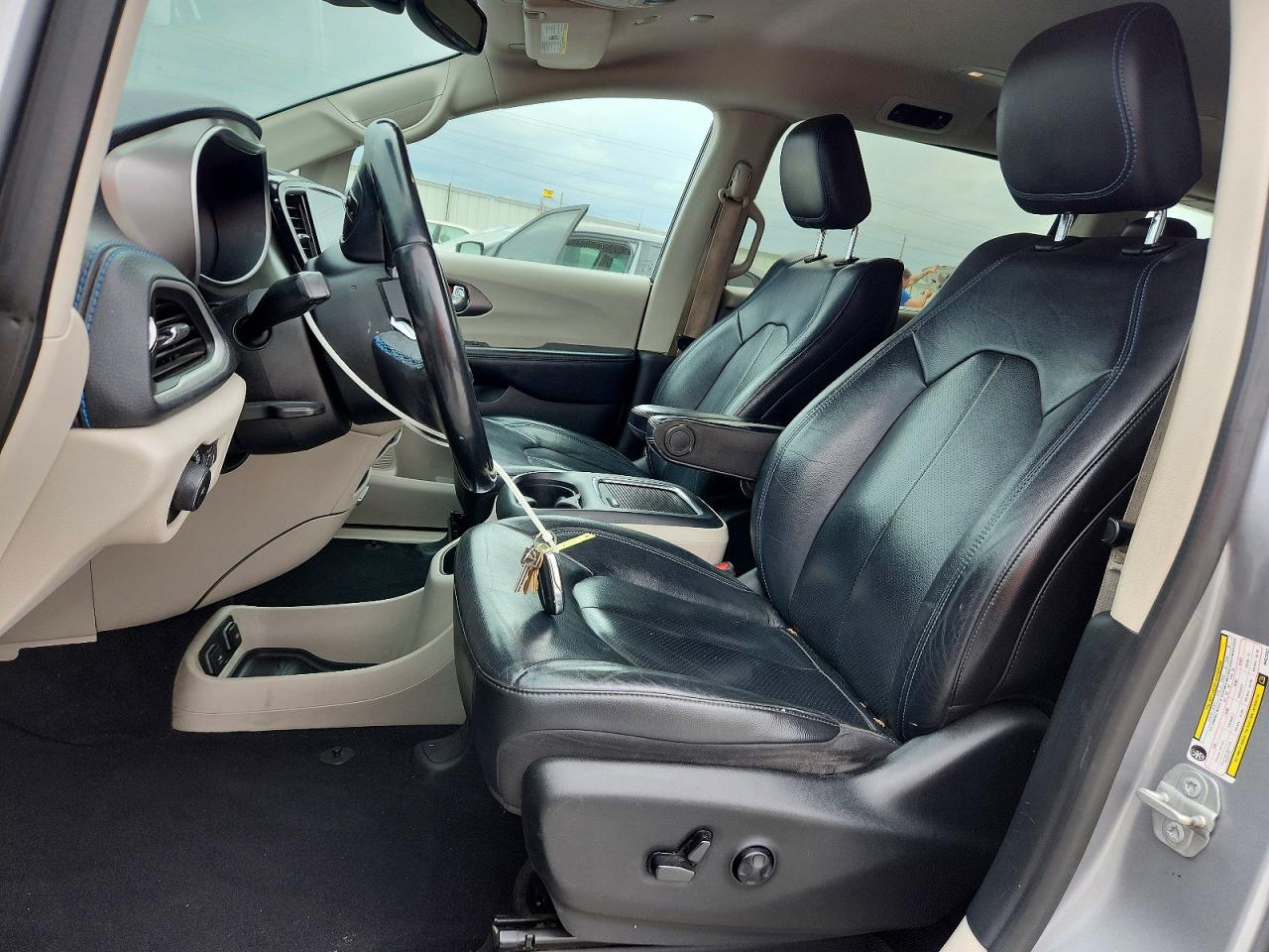 Chrysler Pacifica Touring L