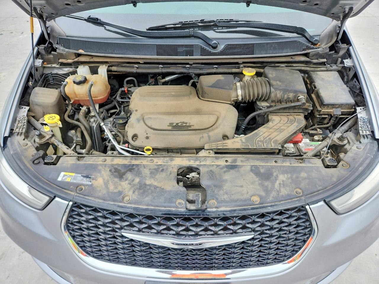Chrysler Pacifica Touring L