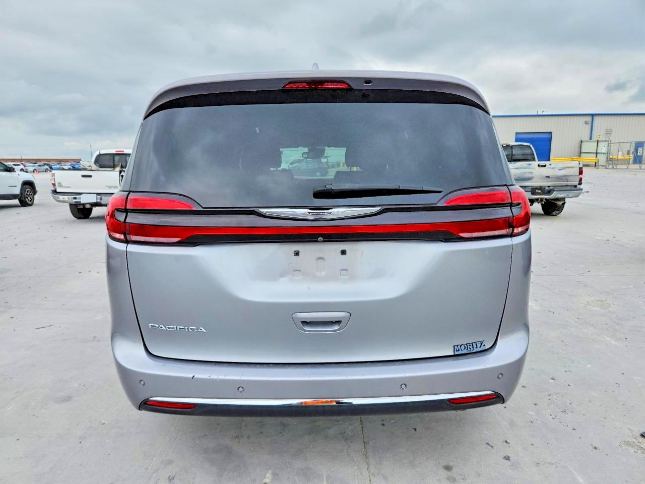 Chrysler Pacifica Touring L