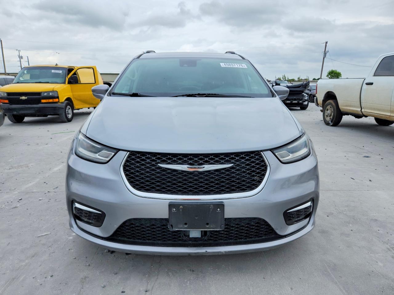 Chrysler Pacifica Touring L